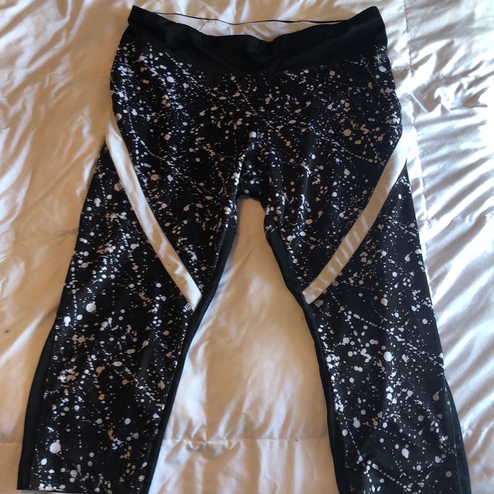 Athletic capris
